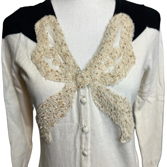 Moth Woman’s Cardigan Sweater with Subtle Sequin Bow Sz S - Picture 2 of 6